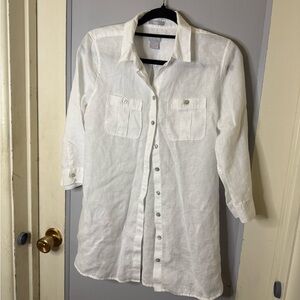 Linen 100% chic is women’s sz 4 Button-Down Shirt